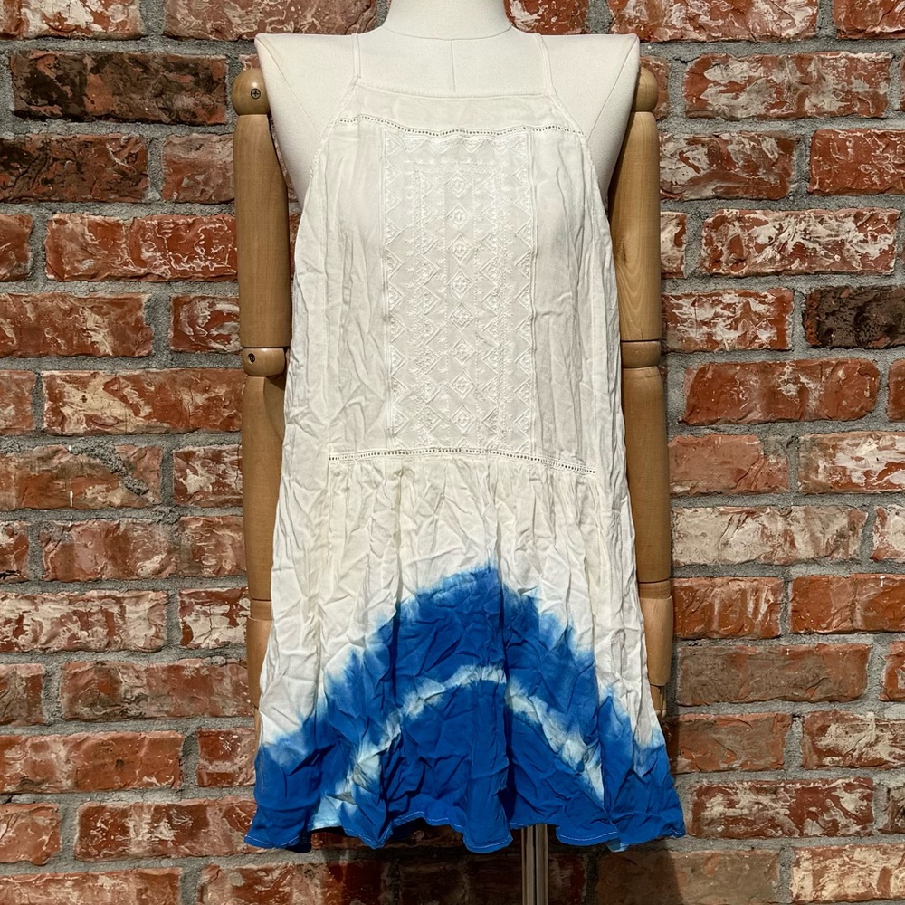 Andreé Blue blue/white dip dyed knit embroidered dress / S / Excellent condition